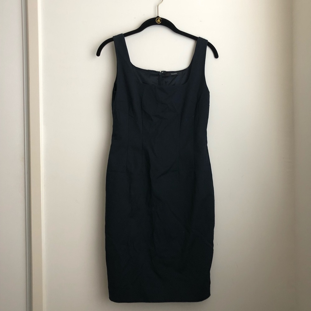 Tahari Black Sleeveless Dress